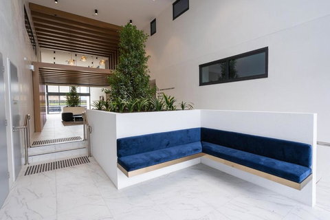 Richmond Place - 2BR W Parking & Gym - Sunshine Coast Tourism 1