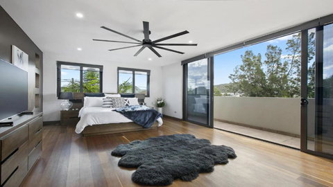 Riptides Booker Bay -Waterfront Apartment, Walk To Shops & Cafes - Sunshine Coast Tourism 2