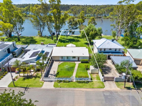 River Views - Holiday Sunshine Coast 2