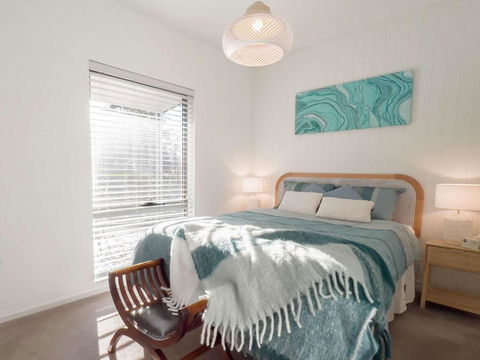 River Walk In Wynyard - Sunshine Coast Tourism 0
