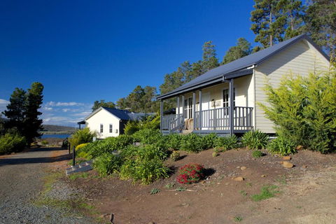 Riversdale Estate Cottages - Sunshine Coast Tourism 2