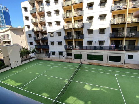 RIVERSIDE CITY VIEW PARKING NETFLIX WIFI WINE FREE - Holiday Sunshine Coast 3
