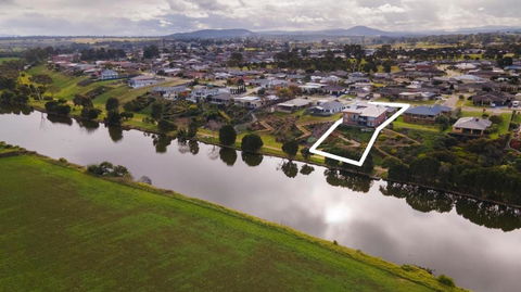 Riverside Haven - Sunshine Coast Tourism 1