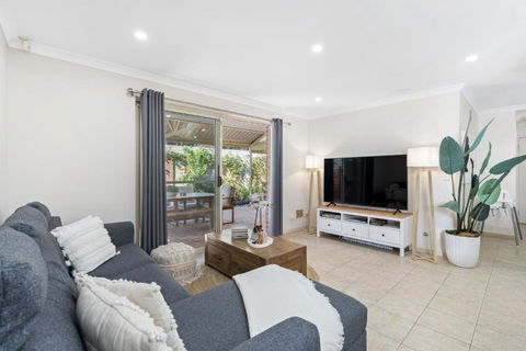 Rivervale Family Retreat - Holiday Sunshine Coast 1