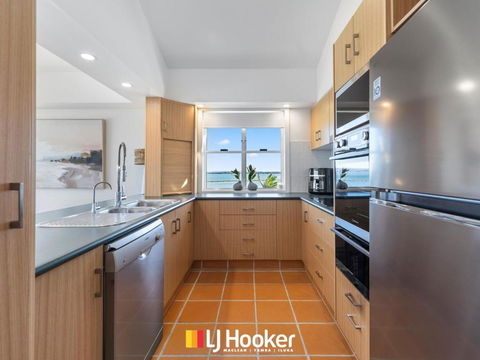 Riverview Apartment 2.4 - Holiday Sunshine Coast 2