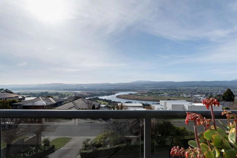 Riverview Escape - Sunshine Coast Tourism 2