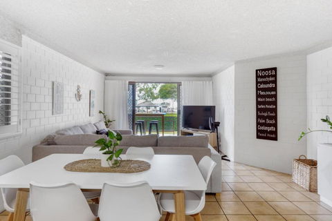 Riverview Two Apartments - Holiday Sunshine Coast 0