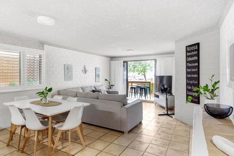 Riverview Two Apartments - Holiday Sunshine Coast 1