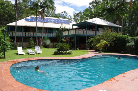 Riviera Bed & Breakfast - Sunshine Coast Tourism 1