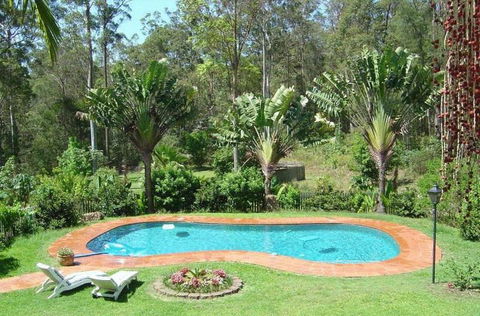 Riviera Bed & Breakfast - Sunshine Coast Tourism 3