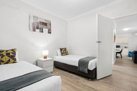 Riversands Rest Accommodation Paringa - Tea Tree Cottage - Holiday Sunshine Coast 3