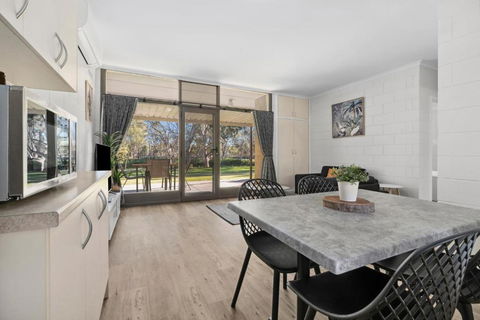 Riversands Rest Accommodation Paringa - Tea Tree Cottage - Holiday Sunshine Coast 0