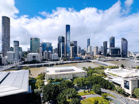 Riverview Haven Prime Spot For NY Fireworks - Sunshine Coast Tourism 0