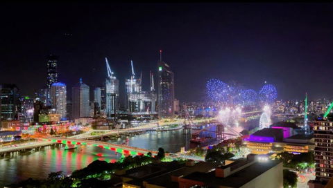 Riverview Haven Prime Spot For NY Fireworks - Sunshine Coast Tourism 2