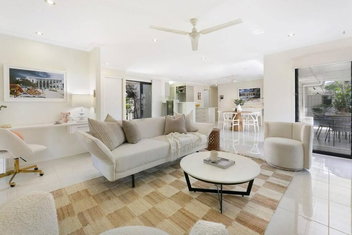 Riviera Road Miami - 4BRM Dual Villa with Holiday Sunshine Coast