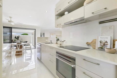 Riviera Road Miami - 4BRM Dual Villa - Sunshine Coast Tourism 2