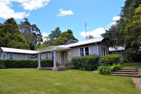 Robin Hill Manor - Sunshine Coast Tourism 0