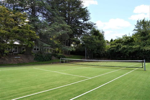 Robin Hill Manor - Sunshine Coast Tourism 1