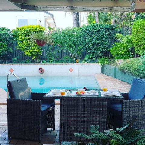 Robyn\'s Nest - Bed And Breakfast - Holiday Sunshine Coast 3