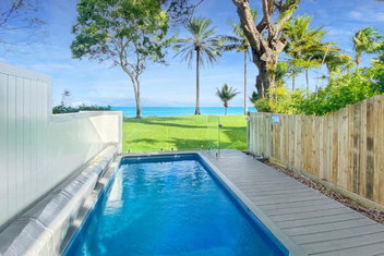 Rock Salt Villa 1 with Holiday Sunshine Coast