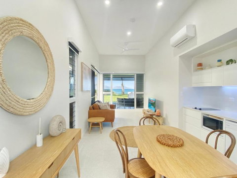 Rock Salt Villa 2 - Sunshine Coast Tourism 1