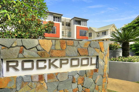 Rockpool No 4 Beachfront Unit - Holiday Sunshine Coast 1