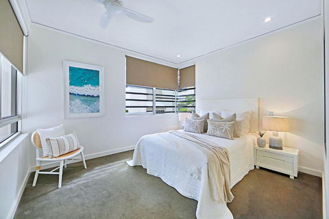 Rockpool No 4 Beachfront Unit - Holiday Sunshine Coast 2