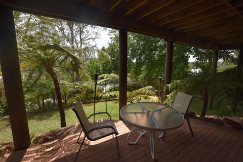 Rockwall Avoca Beach - Holiday Sunshine Coast 0