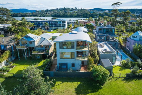 Rolling Waves 3 - Beach Access & Pet Friendly! - Sunshine Coast Tourism 1