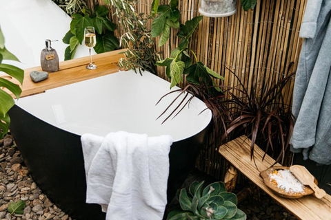 Romantic Retreat In Mornington Peninsula Heartland - Sunshine Coast Tourism 3