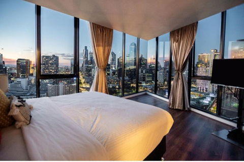 Rome Sky Villa - Sunshine Coast Tourism 0