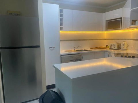 ROOFTOP APARTMENT AT MARINA TERRACES - Sunshine Coast Tourism 2