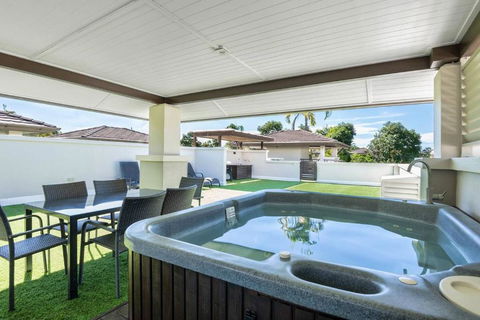 Rooftop Tranquility At Stunning Temple Resort - Sunshine Coast Tourism 0