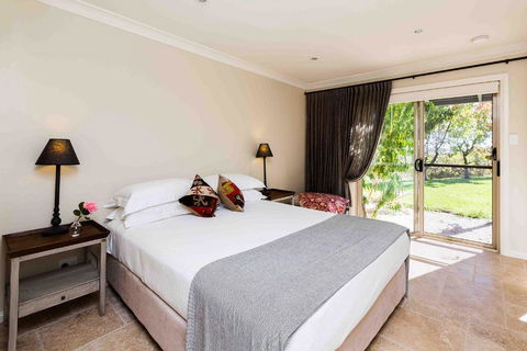 Rosby Guesthouse And Studio - Sunshine Coast Tourism 3