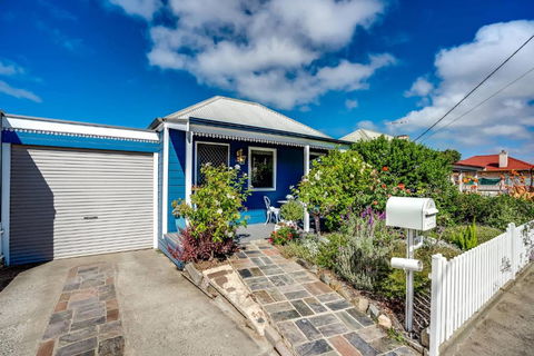 Rose Cottage 3B Hutchinson St Goolwa - Linen Included - Sunshine Coast Tourism 3