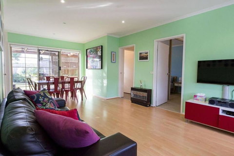 Rose Cottage - Holiday Sunshine Coast 3