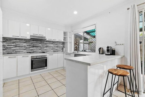 Rosella Rise! - Sunshine Coast Tourism 1