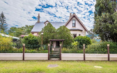 Rosslyn - Sunshine Coast Tourism 1