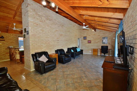 Rossys Retreat - Kalbarri WA - Holiday Sunshine Coast 2