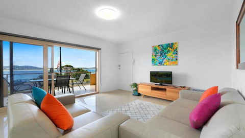 Roweshaven Amazing Views, Close To Beach Accom Holidays - Holiday Sunshine Coast 1
