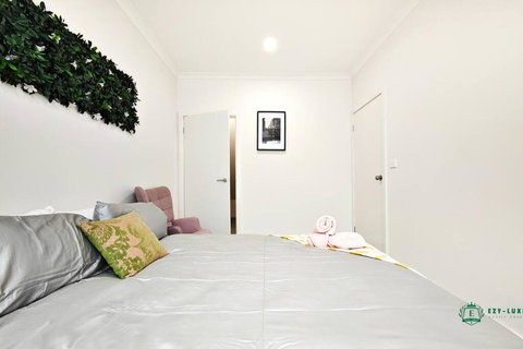 Rowville Modern Escape - Holiday Sunshine Coast 2