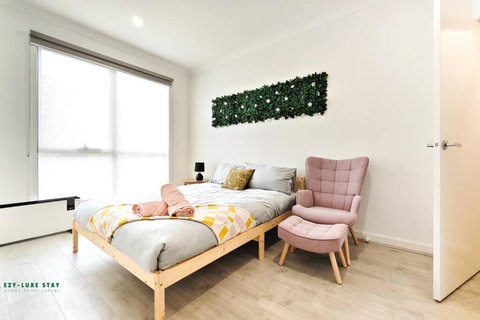 Rowville Modern Escape - Holiday Sunshine Coast 3