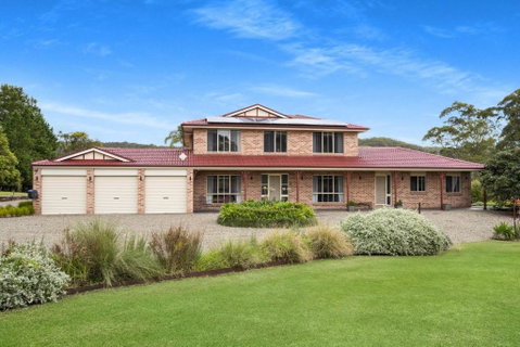 Roxy - A Secluded Luxury Estate Near Berry, Where Serenity Meets Family Comfort - Sunshine Coast Tourism 1