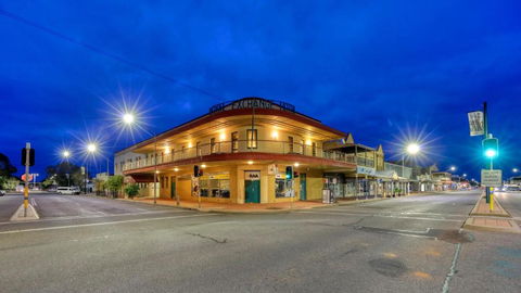 Royal Exchange Hotel - Sunshine Coast Tourism 0
