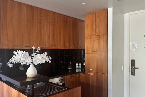Royal Garden Residence - Sunshine Coast Tourism 2