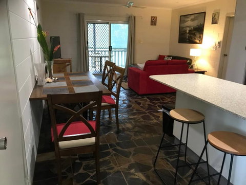 Royal Palm Cottage, Entire Two Bedroom 2 Bathroom House With Pool - Sunshine Coast Tourism 1