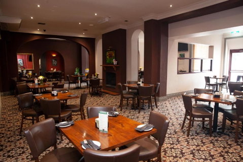 Royal Hotel Singleton - Sunshine Coast Tourism 2