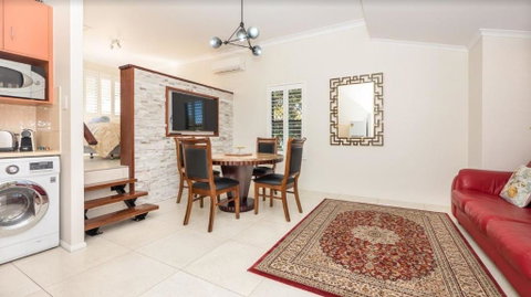 Ruthmor Villas - Sunshine Coast Tourism 3