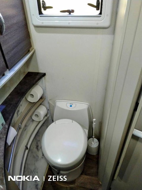 RV Caravan In Rural Setting On Edge Of Town Close To AgQuip - Holiday Sunshine Coast 3