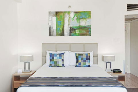 Rydges Esplanade Resort Cairns - Sunshine Coast Tourism 0